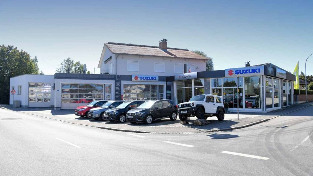 Außenansicht Suzuki Autohaus in Niederbayern